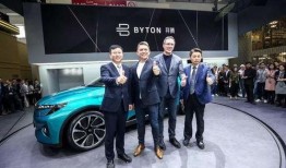 见义勇为被哥们爆料视频,哥们爆料见义勇为视频引网友热议